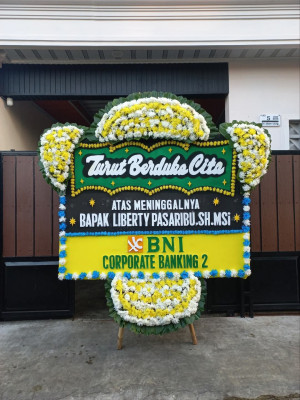 Papan Bunga Duka di Semula Jadi