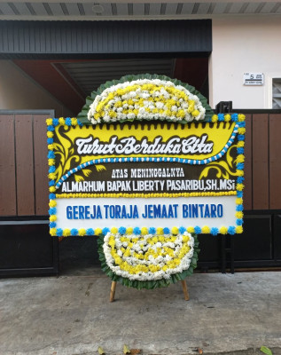 Papan Bunga Duka di Semula Jadi